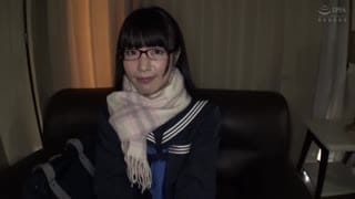 【数量限定】校内イチ真面目で可愛いあの娘は