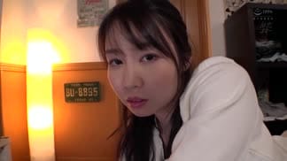MEYD-685在大哥面前冷淡的嫂子其實是個傲嬌的炮友同住生活