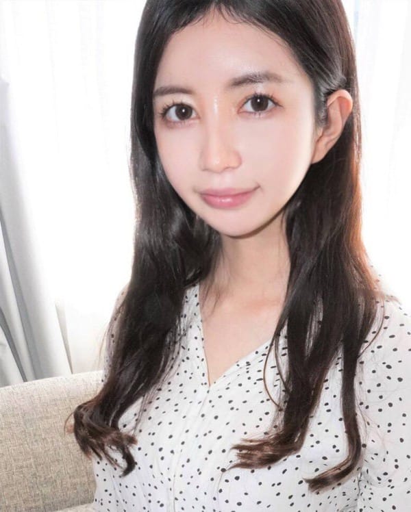 清楚な女子アナ系美女！美しいＦカップ巨乳♥️上品なお顔が卑猥に…！♥️