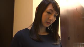のぞき見人妻レズビアン