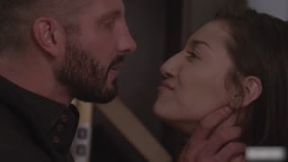 卧室里，让老板想怎么操就怎么操的女助手。