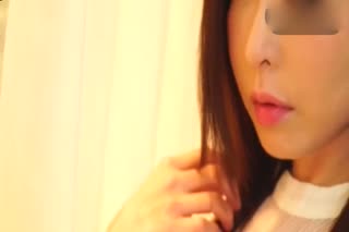 Hcup苗条巨乳人妻AV出道 