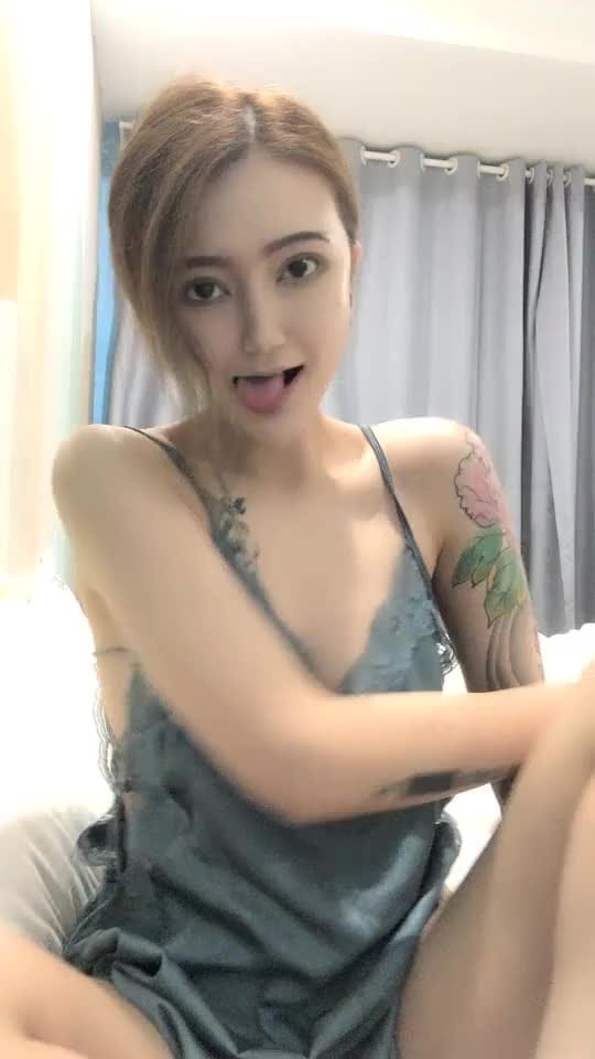 半个椰子_极品诱惑特写三月三十一号