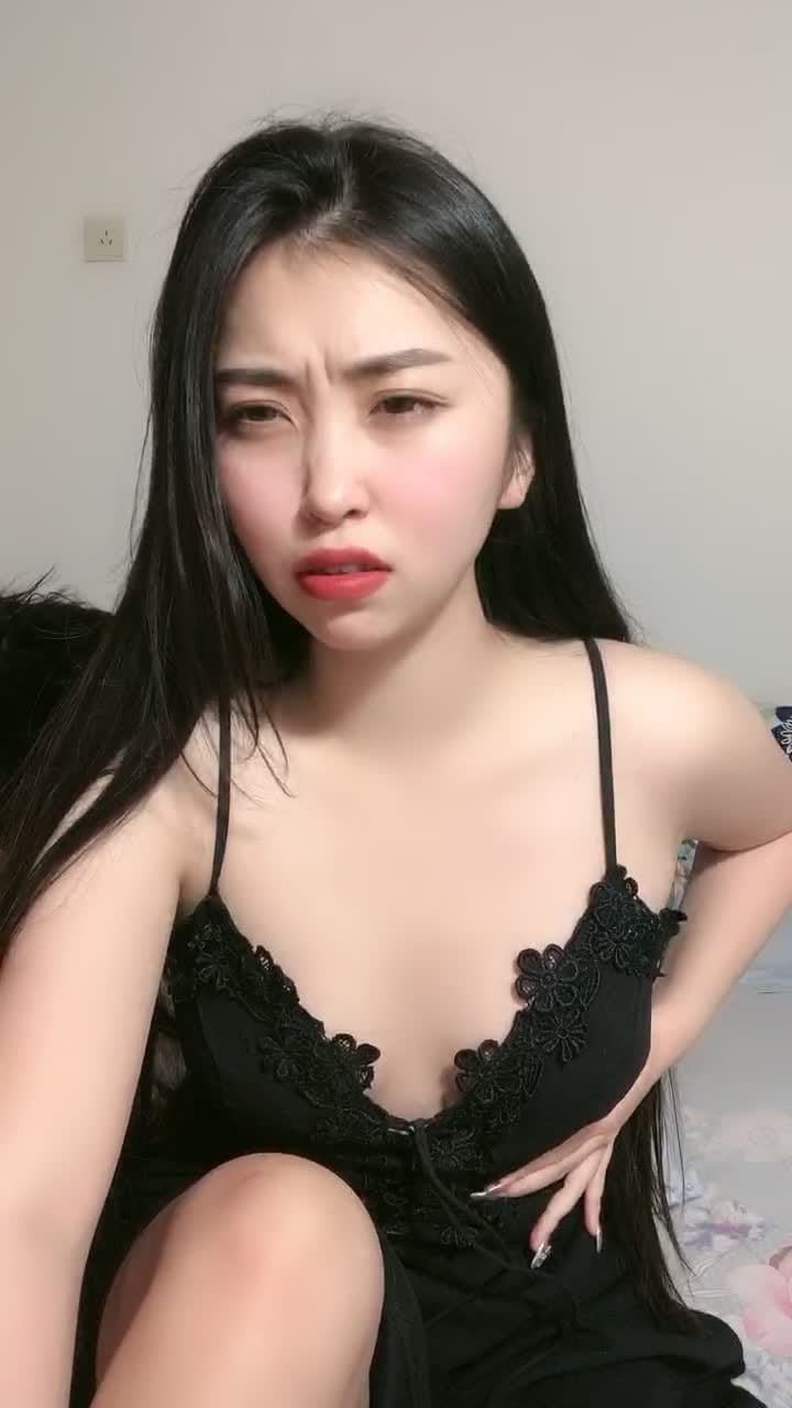 奶胸兔兔_啪啪三月二十号