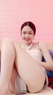 无毛白虎肥逼妹子_ 三月二十一号