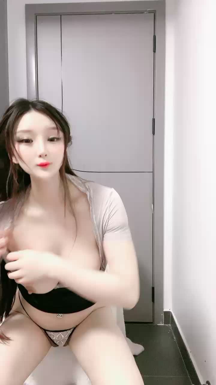 车模GIna_五月十号极品诱惑特写