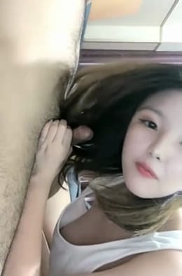 漂亮小姐姐网红白皙美乳新人主播啪啪.x264.aac