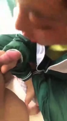 【独家泄密】诱奸邻居留守校服女孩，极品中学生馒头B一线天