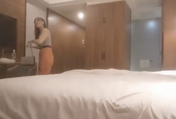 【千寻全国探花】新人约少妇