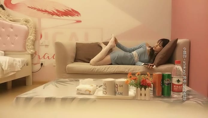 姐妹探花_四月十号啪啪第一场 
