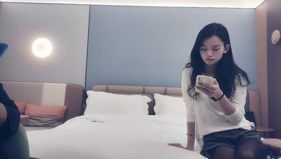 赵总极品寻花_狂草极品美女雀儿满天飞