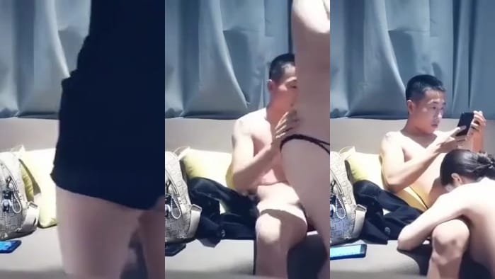 花重金请到很骚的小姐姐 各种姿势操 风骚水又多很是诱惑
