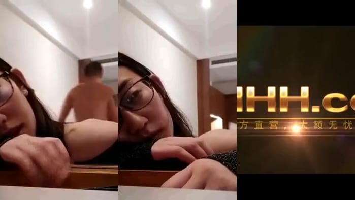 年轻小夫妻玩的很疯狂刺激～淫蕩黑丝良家玩3P被操到脚软