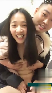 可爱情侣直播啪啪~ 好想变成男主角啊!