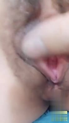 网红刘婷激情演绎！女儿睡到一半，被爸爸强上！