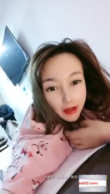 美少妇按摩呻吟挑逗男技师，寂寞空虚借神棍止痒～