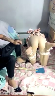 【国产馆】第三集 颜值不错贫乳萌妹子第四部 玩SM绳子捆绑打屁股道具插BB不要错过