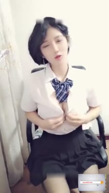 超级正妹求包养～又抠又叫的重点是还长得不错！先帮忙刷几个皇冠吧