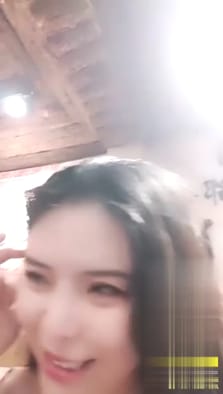 淫荡美容店不只洗头还可洗屄~小姐姐勾引发型师店内啪啪操出水了!!