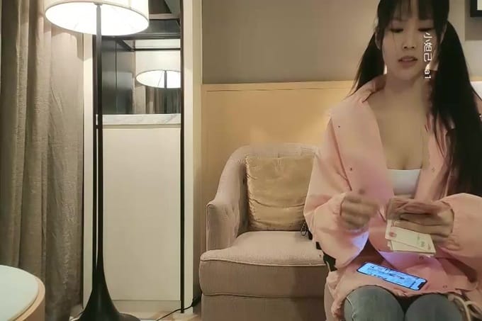 首秀双马尾极品妹子 互摸调情蹲着口交上位骑坐猛操搞得喊爸爸