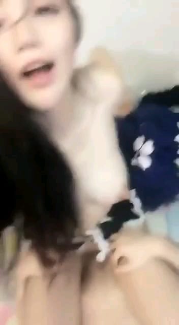 点赞下一部更新这个女的