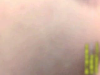 直播主只能用肉体回馈粉丝