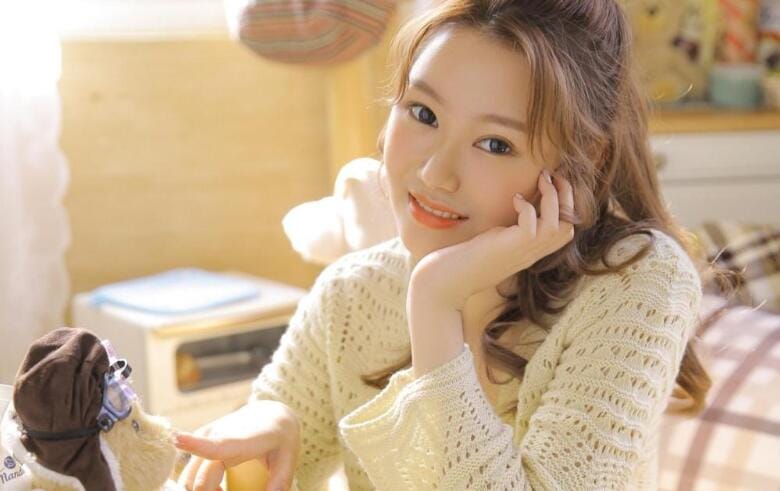性感黄发妹子和炮友双人啪啪 口交舔JJ上位骑乘侧入抽插呻吟非常诱人 很是诱惑喜欢不要错过
