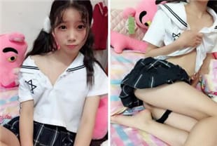 学生小妹哥哥成年就来直播小穴真的好粉