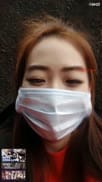 【国产馆】继二嫂之后又一牛逼大奶主播人生小骚妇户外景区给两个民工模样的人