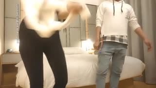 一屌极品寻欢约的美女刚到就换上情趣内衣