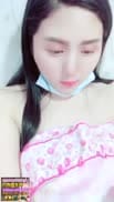 【国产馆】妹子床上自摸诱惑秀逼逼还挺粉嫩一直摩擦阴蒂呻吟娇喘