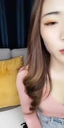 气质美女晚上约男技师酒店开房按摩