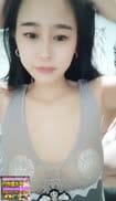 长发少妇先是自慰再被后入猛操