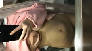 微博极品网红巨乳萝莉收费自拍