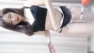 超嫩美女裸舞直播