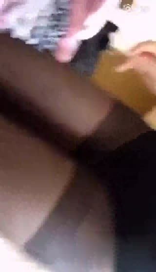 G奶美女王莹柔奶自拍！在抖音上直接陡起来！柔软小骚逼早已湿透！