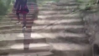 长发丝袜妹子与男伴的野炮体验，翘臀、雪乳全都露，激情站立背后式干无套中出