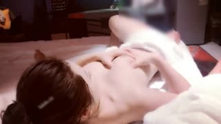 高颜值白富美极品性感美女酒店被男友操的胡言乱语喊爸爸,各种体位动作激烈猛插,淫叫不断,皮肤雪白,蜜桃臀!
