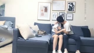 太子探花极品约了个衬衣妹子啪啪，蹲着口交骑坐抽插翘屁股后入