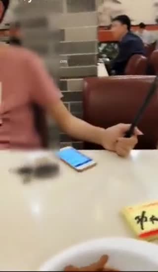【国产】高颜值气质女神和情人在饭店吃到一半时到厕所里啪啪操的美女浪叫