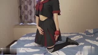 P站网红cutematch～淫荡学生睡前的自慰骚样！
