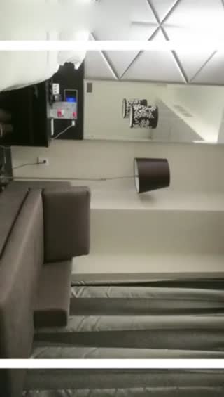 舌吻隔着内裤摸逼洗完澡口交舔弄，抱起屁股抽插晃动奶子
