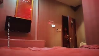伟哥探花04-02足浴店偷拍被老板发现翻车
