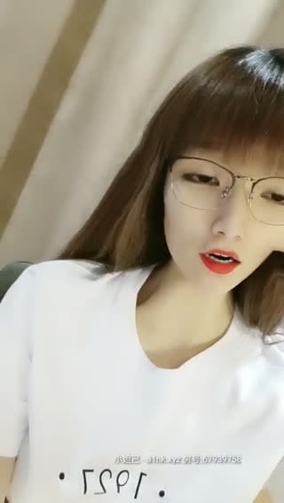 三线嫩模04-12第二场