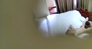 [酒店偷拍] 小蛇蛇探勘黑森林~用舌头就把女友搞得浪叫不止~