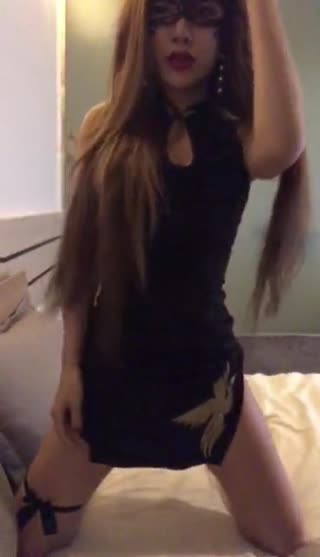 花椒直播系列之妩媚女神琳琳深夜里的诱惑，情趣内衣霸气的纹身性感身材 1V