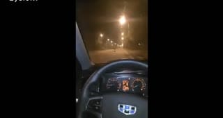 【国产】样子纯情的女主播穿着水手制服勾搭小车司机路边车震美女主播下面毛真多